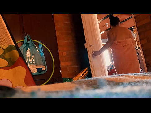 ❤️ ბიძაჩემი მიყვება შხაპში, ის მეჯახება, სანამ შხაპს ვიღებ. ️ ძუები პორნოში ka.niceporn.ru ﹏